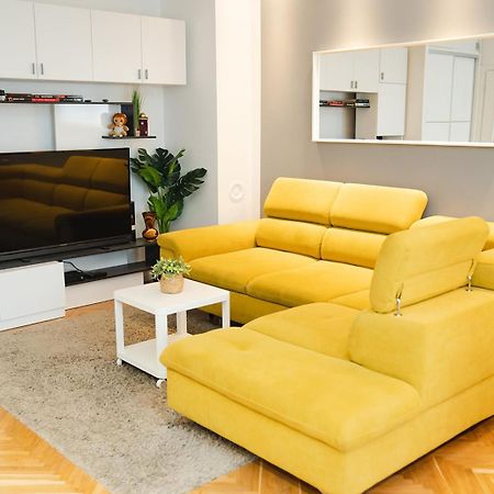 Casa De Dinca, 2 Bedroom, Big Balcony, Free Parking Zone Zagreb Exterior foto
