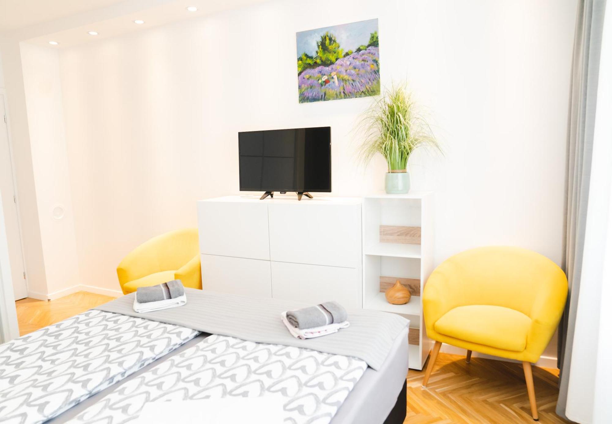Casa De Dinca, 2 Bedroom, Big Balcony, Free Parking Zone Zagreb Exterior foto
